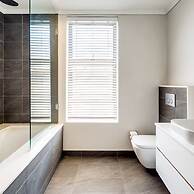 Tranquil Escape in Sea Point Aureto