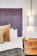 Tranquil Escape in Sea Point Aureto
