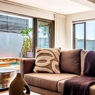 Tranquil Escape in Sea Point Aureto
