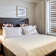 Tranquil Escape in Sea Point Aureto