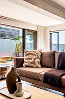 Tranquil Escape in Sea Point Aureto