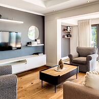 Tranquil Escape in Sea Point Aureto