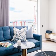 Waterfront Elegance at Harbour Bridge 413