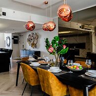 Waterfront Elegance at Harbour Bridge 413