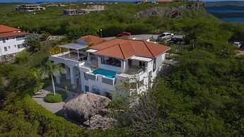 Shoreline Harmony at Villa Solana