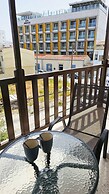 Unique City Center Rooms