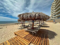 Has it all Beachfront Retreat With Stunning Views