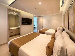 Has it all Beachfront Retreat With Stunning Views