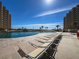 Has it all Beachfront Retreat With Stunning Views