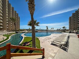 Has it all Beachfront Retreat With Stunning Views