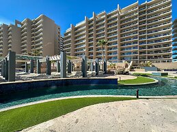 Has it all Beachfront Retreat With Stunning Views
