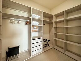 Sandy Beach 2BR Beachfront Getaway