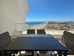 Sandy Beach 2BR Beachfront Getaway