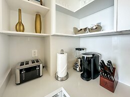 Sandy Beach 2BR Beachfront Getaway