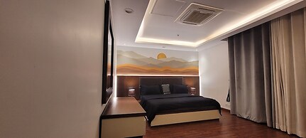 Goldcrest Luxury Apartments