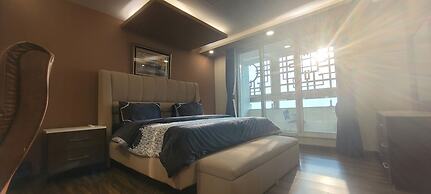 Goldcrest Luxury Apartments