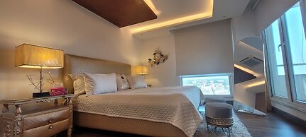 Goldcrest Luxury Apartments