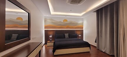 Goldcrest Luxury Apartments