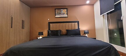 Goldcrest Luxury Apartments