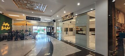Goldcrest Luxury Apartments