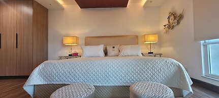 Goldcrest Luxury Apartments