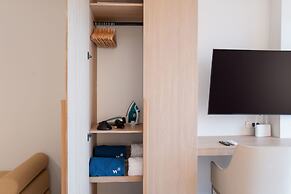 w Comfortable Loft w Balcony in Crespo