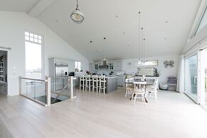 Hamptons Style Lux Beach House