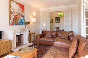 Eiffel Park Peaceful 1 Bedroom Apt Near the Eiffel Tower