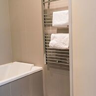 Opera Grey I Trendy 2 Bed Apt in Paris