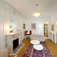 Chic Grenelle 3 Bedroom Apartment in Paris