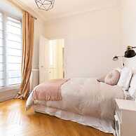 Chic Grenelle 3 Bedroom Apartment in Paris