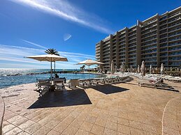 Beachtop Haven 2BR Condo at Iconic Sandy Beach