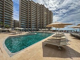 Beachtop Haven 2BR Condo at Iconic Sandy Beach