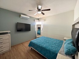 Sleek Downtown Escape With Private Parking