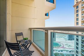 WelHome - Greenery Apt for Modern Studio in Production City