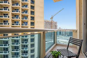 WelHome - Greenery Apt for Modern Studio in Production City