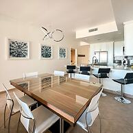 Luxury Ocean View Condo w Huge Deck