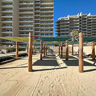 Luxury Ocean View Condo w Huge Deck