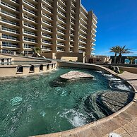 Luxury Ocean View Condo w Huge Deck