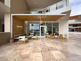 3BR Gem at Sandy Beach Area