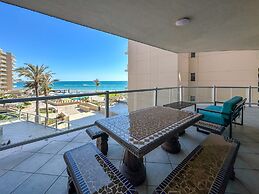 3BR Gem at Sandy Beach Area