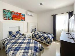 Prime Location House at Cerritos Great Price