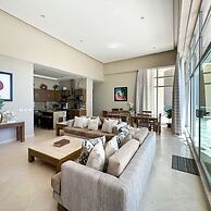 Splash Into Style Ground Floor Poolside Condo