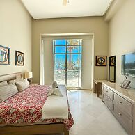 Splash Into Style Ground Floor Poolside Condo