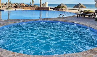 Splash Into Style Ground Floor Poolside Condo