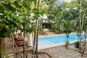 Villa Kohunlich Resort Pool AC Fast Internet