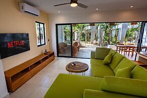 Villa Xpujil Pool AC Internet Beach Club