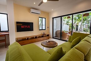 Villa Xpujil Pool AC Internet Beach Club
