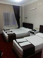 Blue Lake Otel