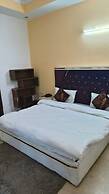Goroomgo Noida Royal Residency